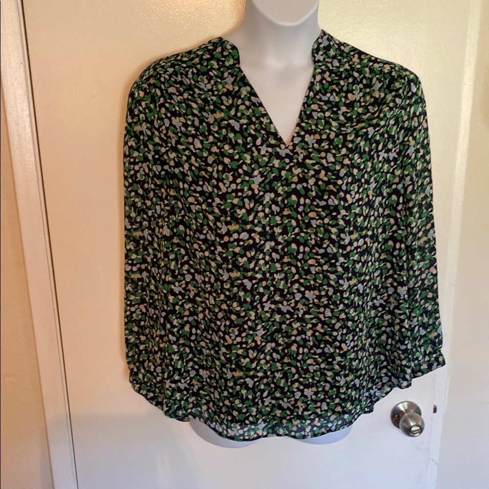 Chico's Black and White Relaxed Buttoned Blouse